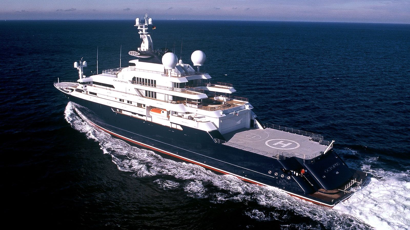 the-story-of-paul-allen-s-126m-l-rssen-superyacht-octopus